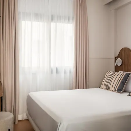 Bypillow Paseo 2*